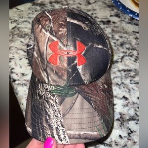 Under Armour Adjustable Hat (pink logo)